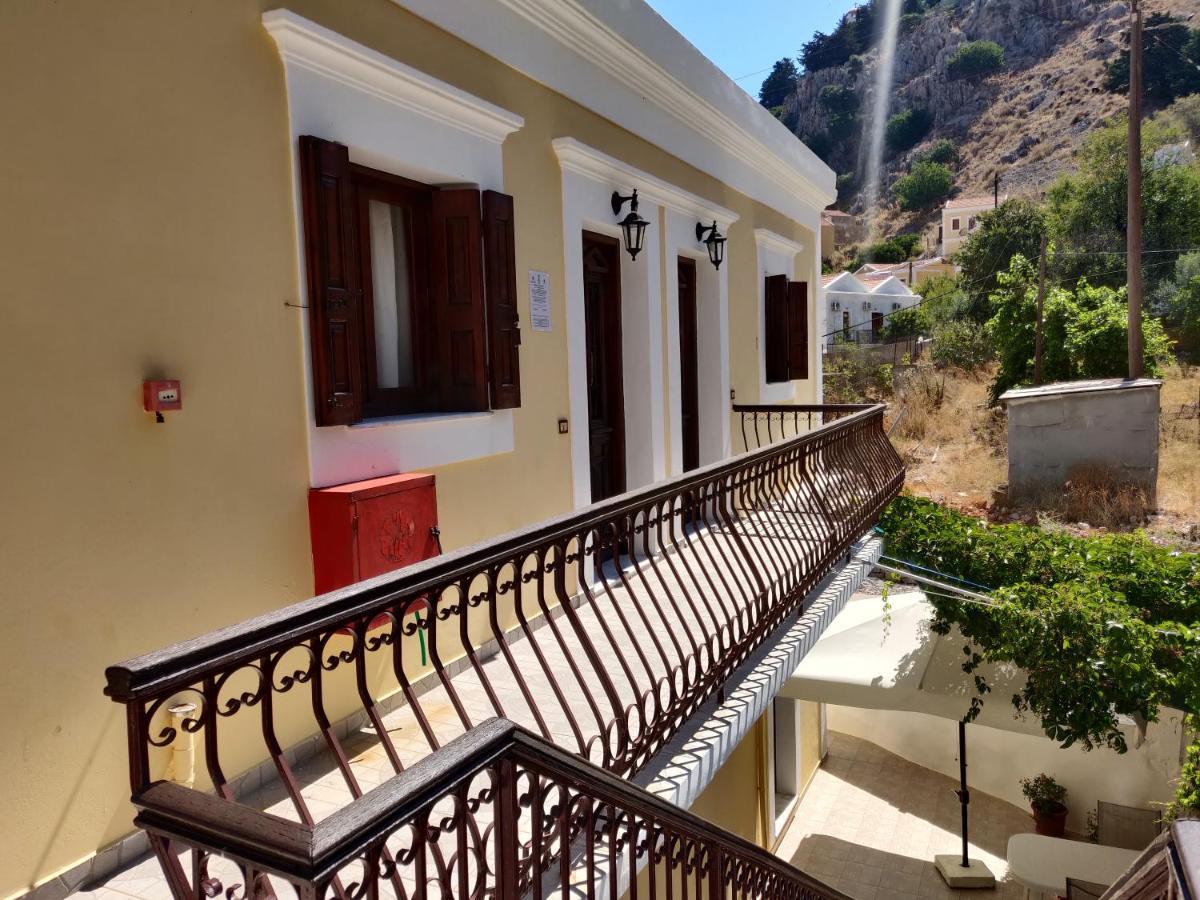 Nikos And Eva Studios Symi Bagian luar foto