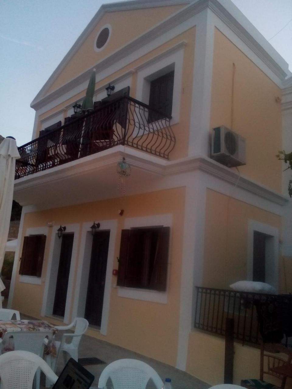 Nikos And Eva Studios Symi Bagian luar foto